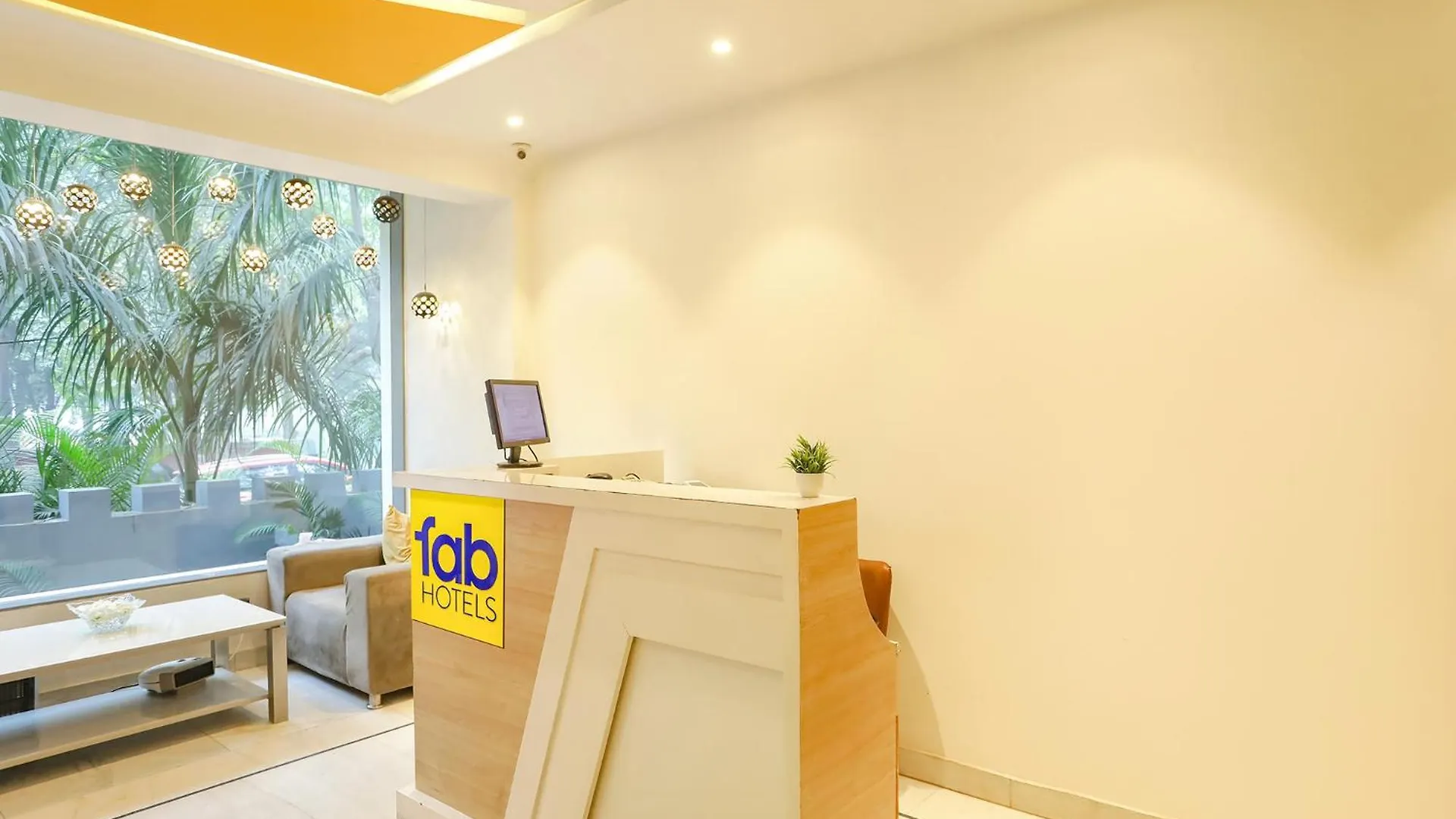 *** Hotel Fabhotel Jhs Studio Gurgaon India